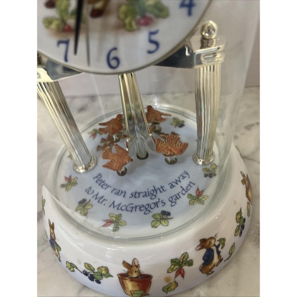 Vintage Peter Rabbit Anniversary Clock 2002 with Swirling Birds Working - Picture 4 of 15